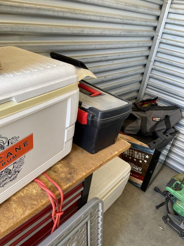 Storage Unit Auction in Flowood, MS at Storage Max Lakeland ends on